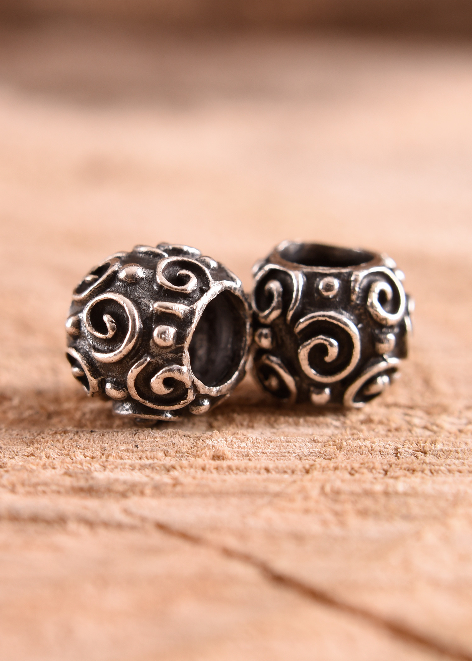 Beard Bead / Hair Bead with Spiral Pattern, Silver