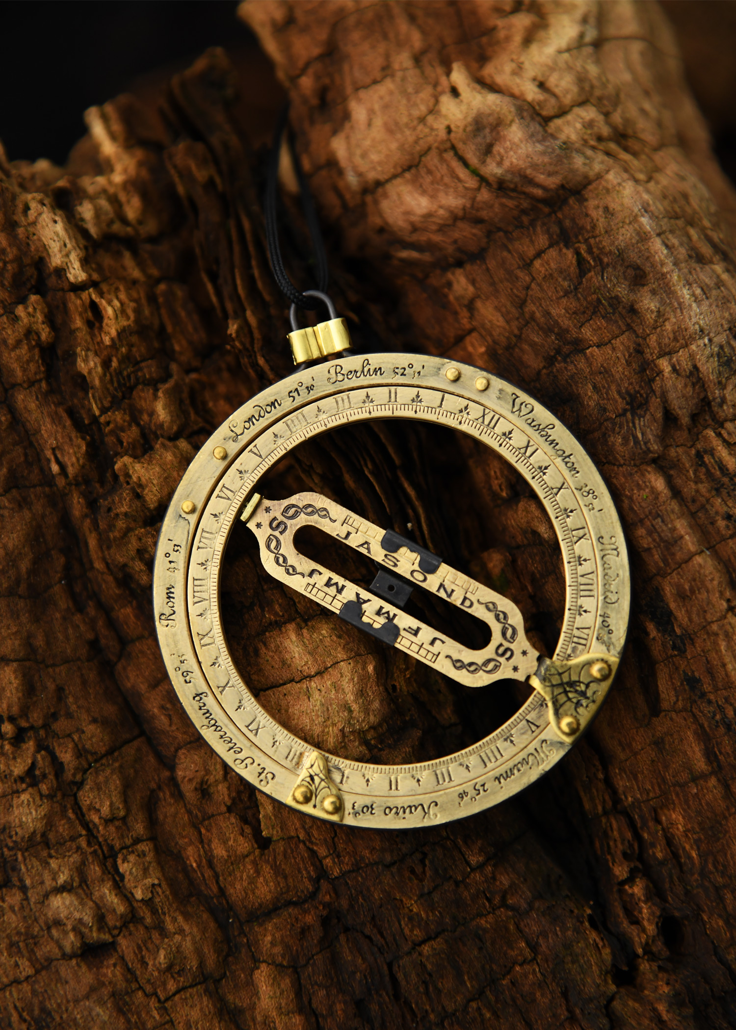 Pocket Sundial, brass
