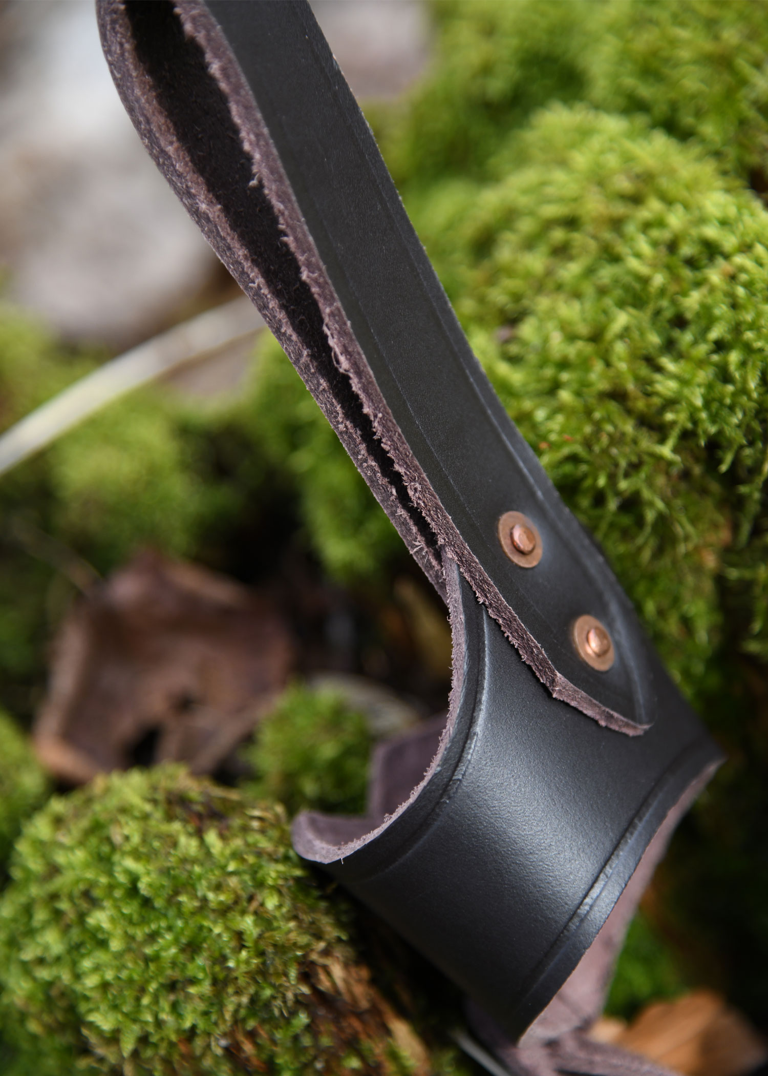 Leather belt-holder for drinking horns from 0,2 - 0,3 Liter, brown