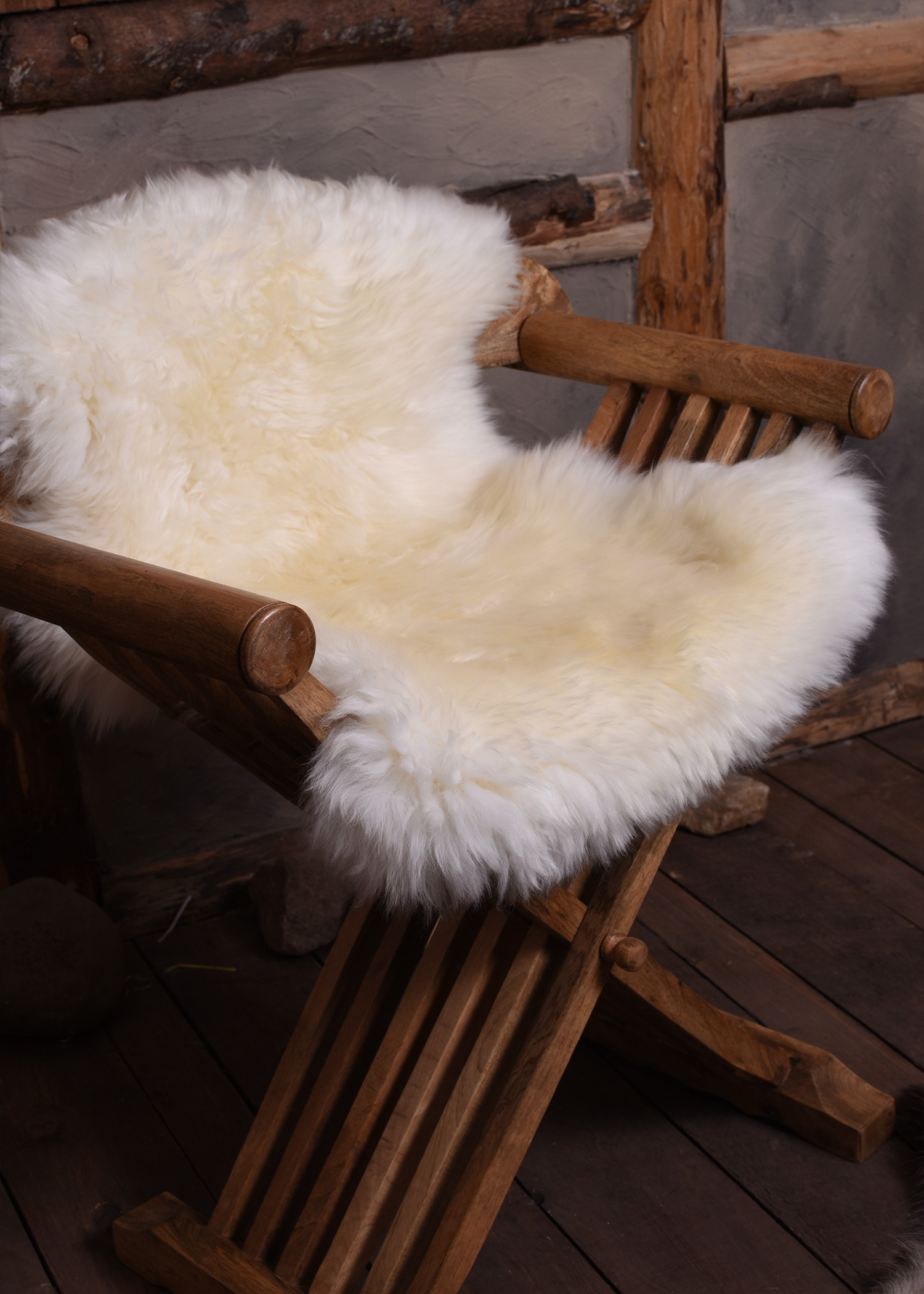 Lambskin, off-white, approx. 80 cm