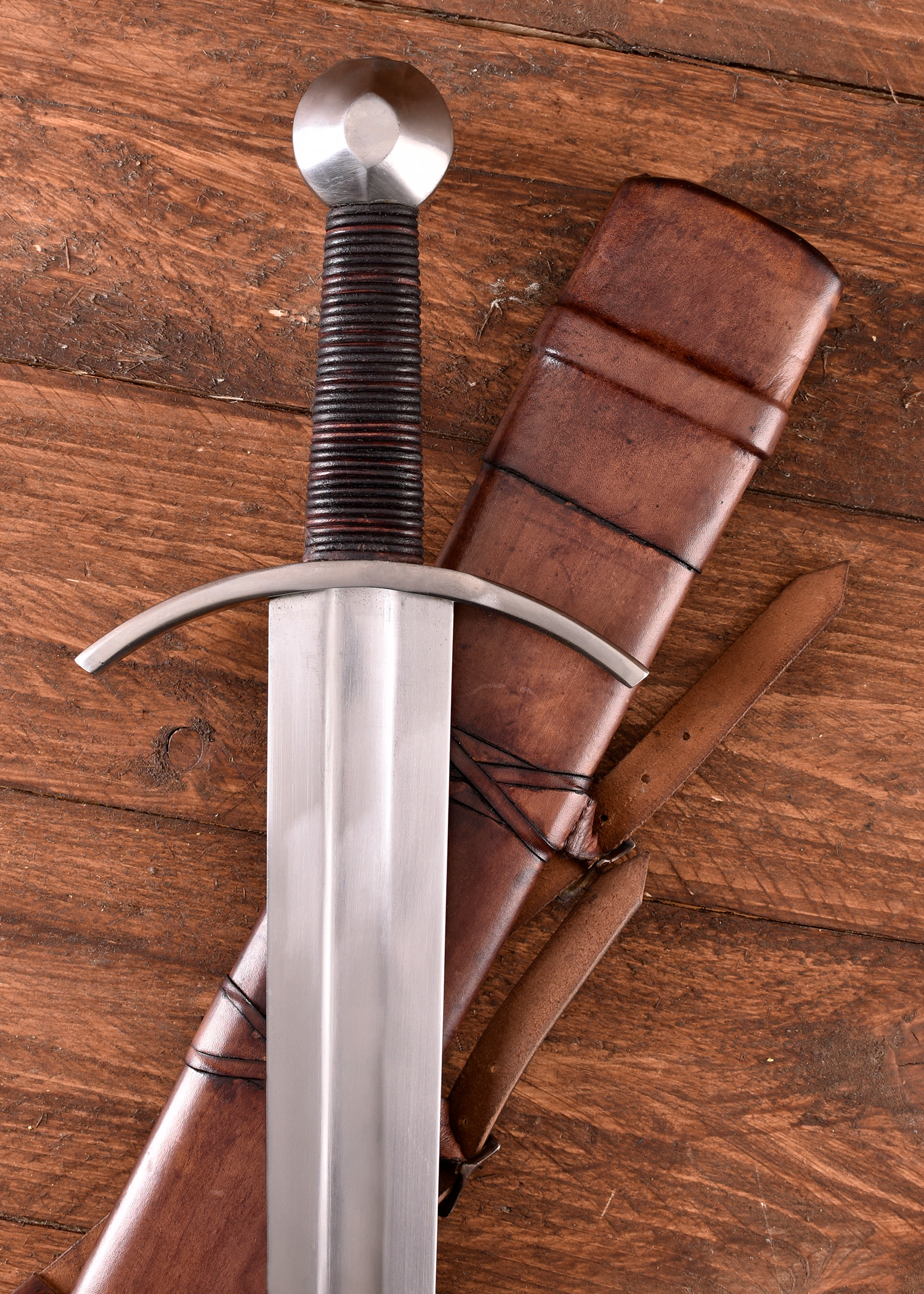 Tear Drop Medieval Sword with Scabbard, Practical Blunt SK-B