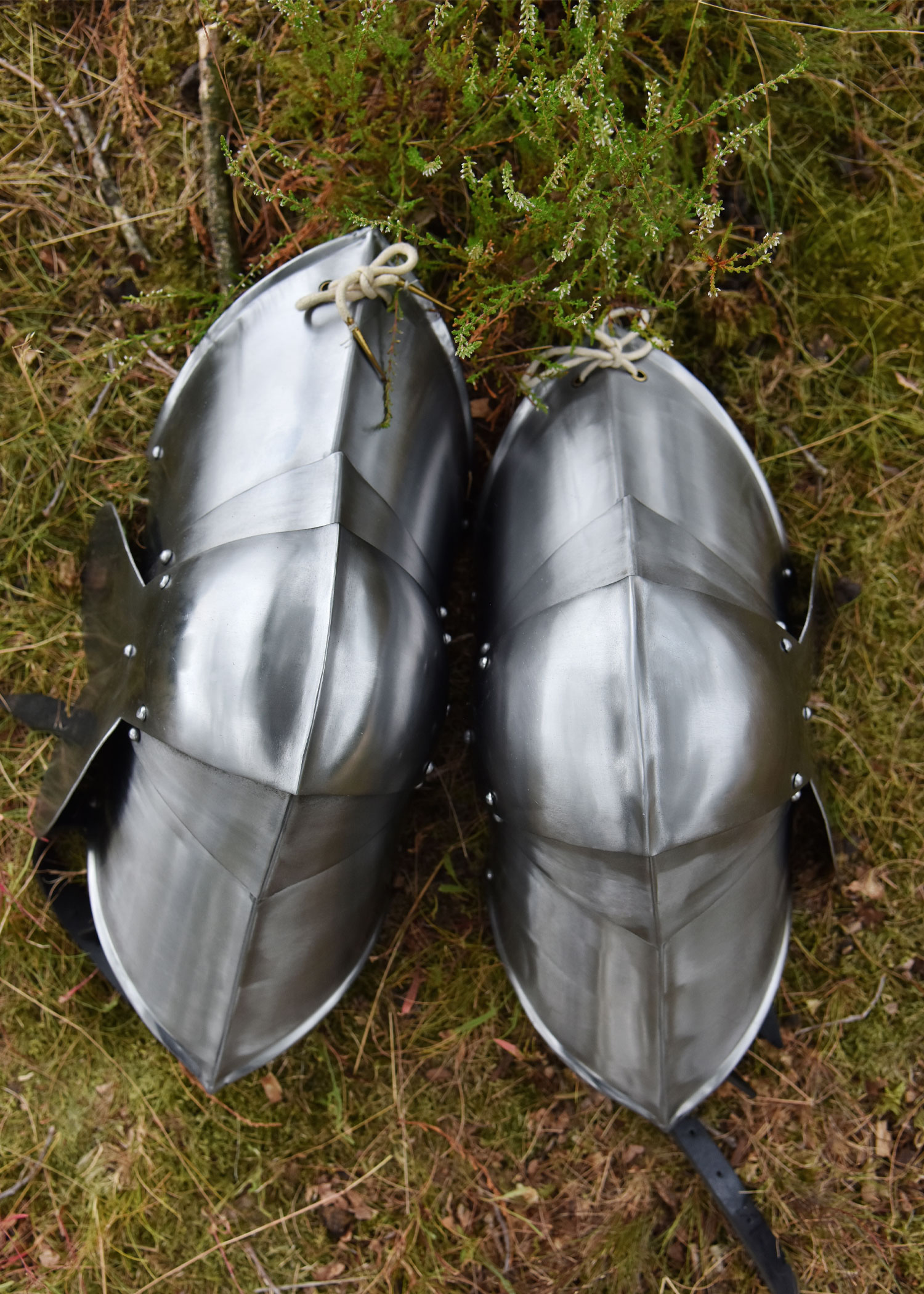 Poleyns, 15th C., 1.6 mm Steel, Pair