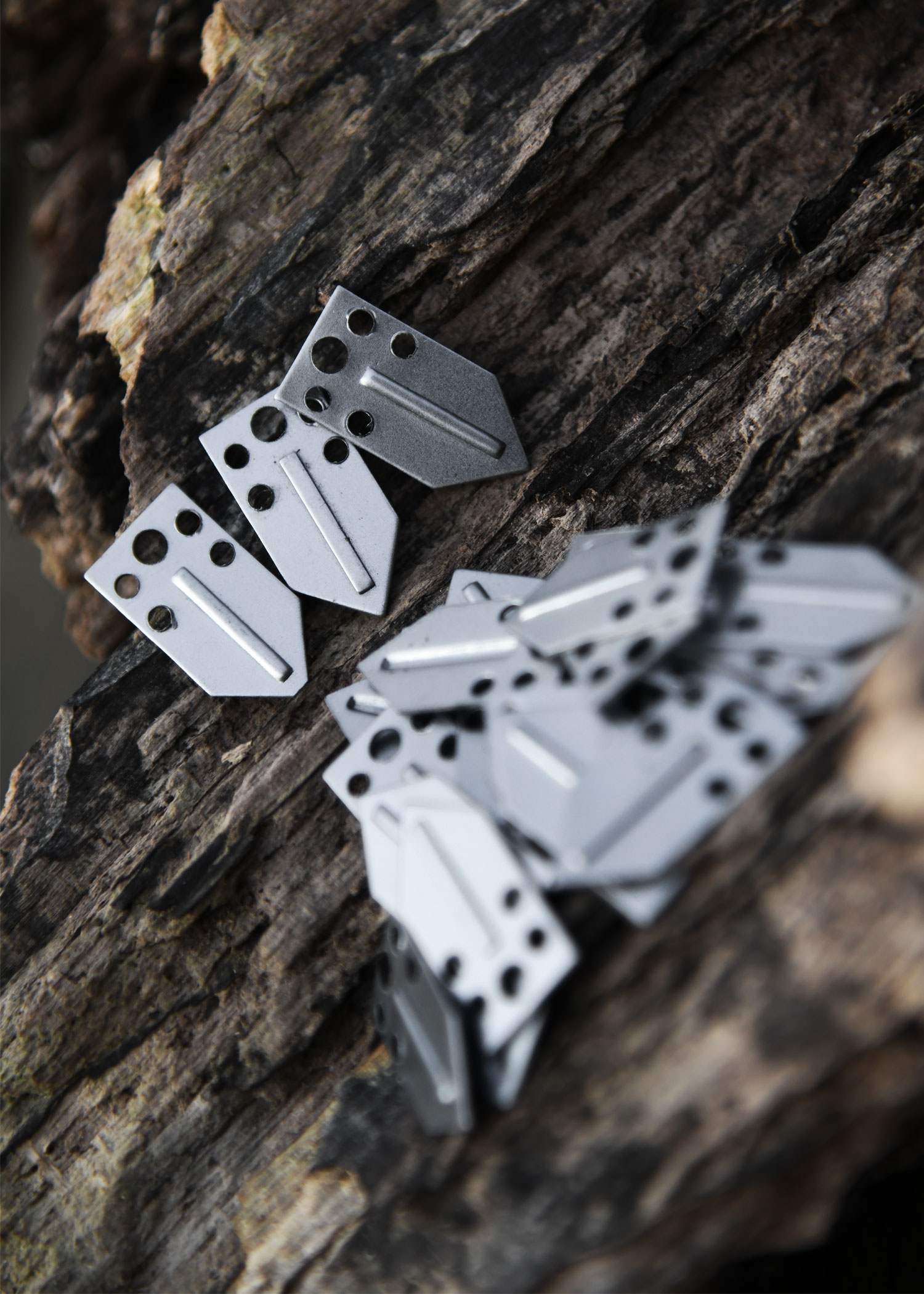 Steel Scales for Lamellar Armour, 13 mm x 25 mm (Pack of 25)