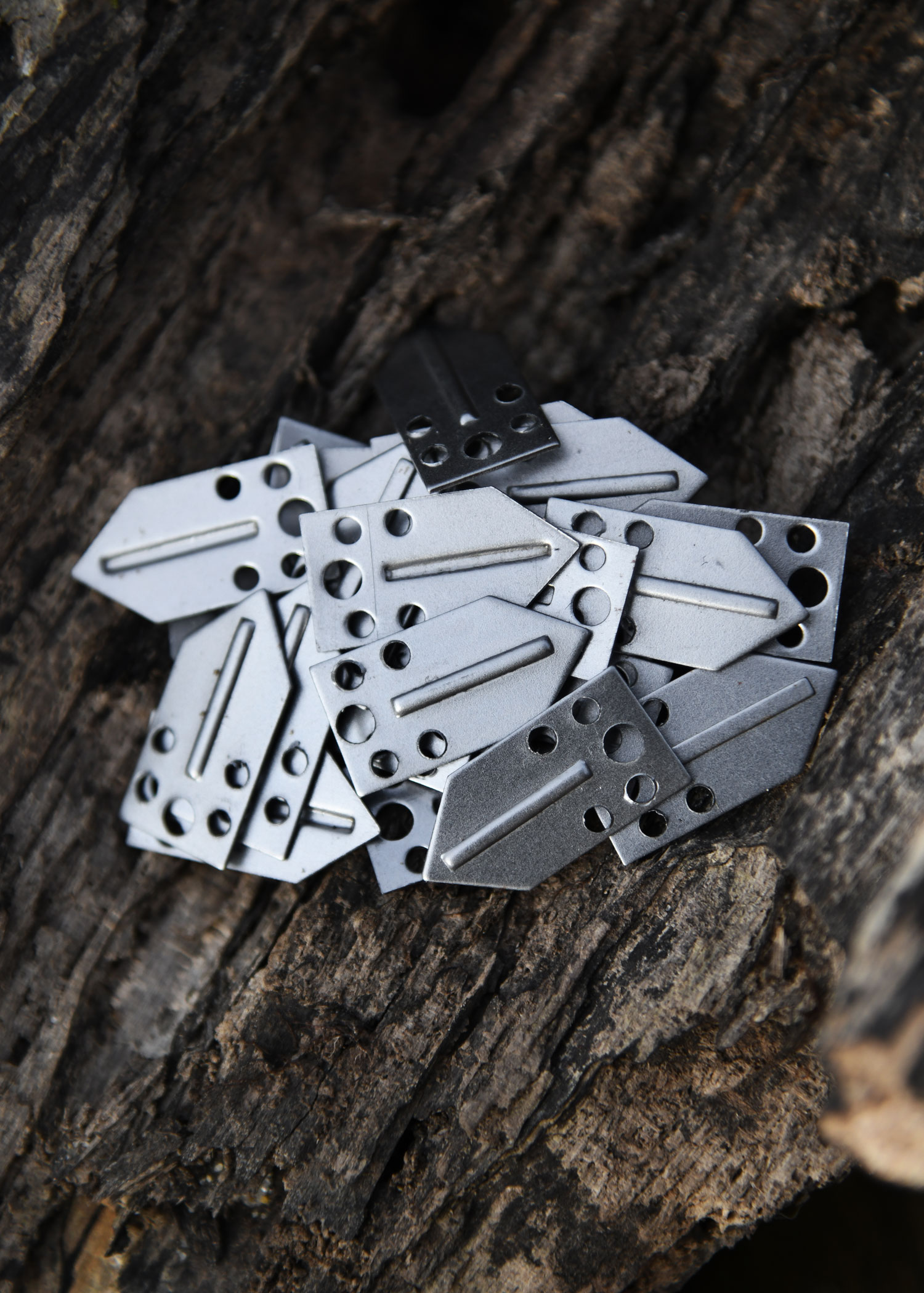Steel Scales for Lamellar Armour, 13 mm x 25 mm (Pack of 25)