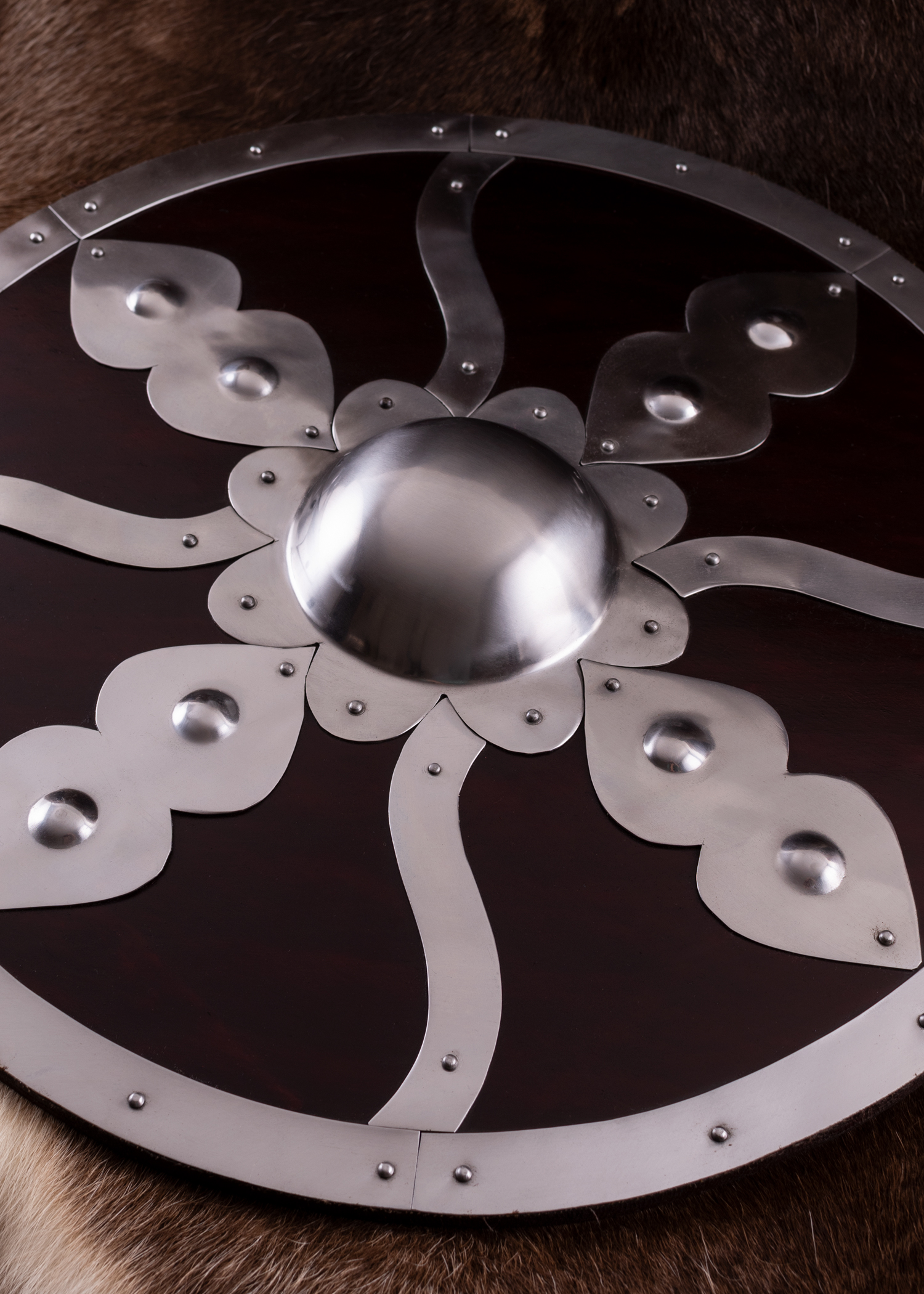Round Shield with Steel Fittings