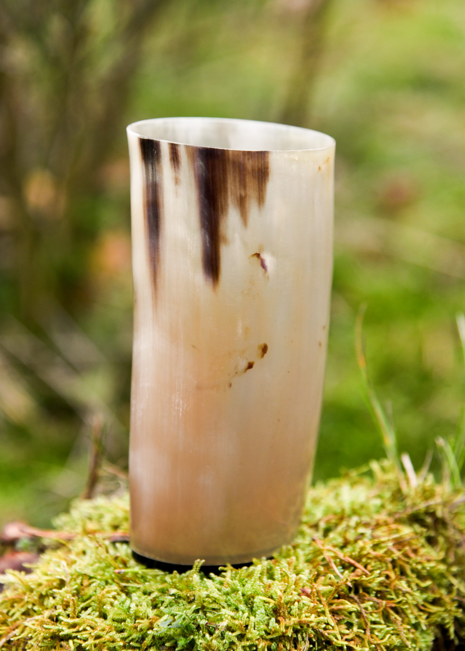 Horn Drinking Cup without Handle (approx. 200 ml)
