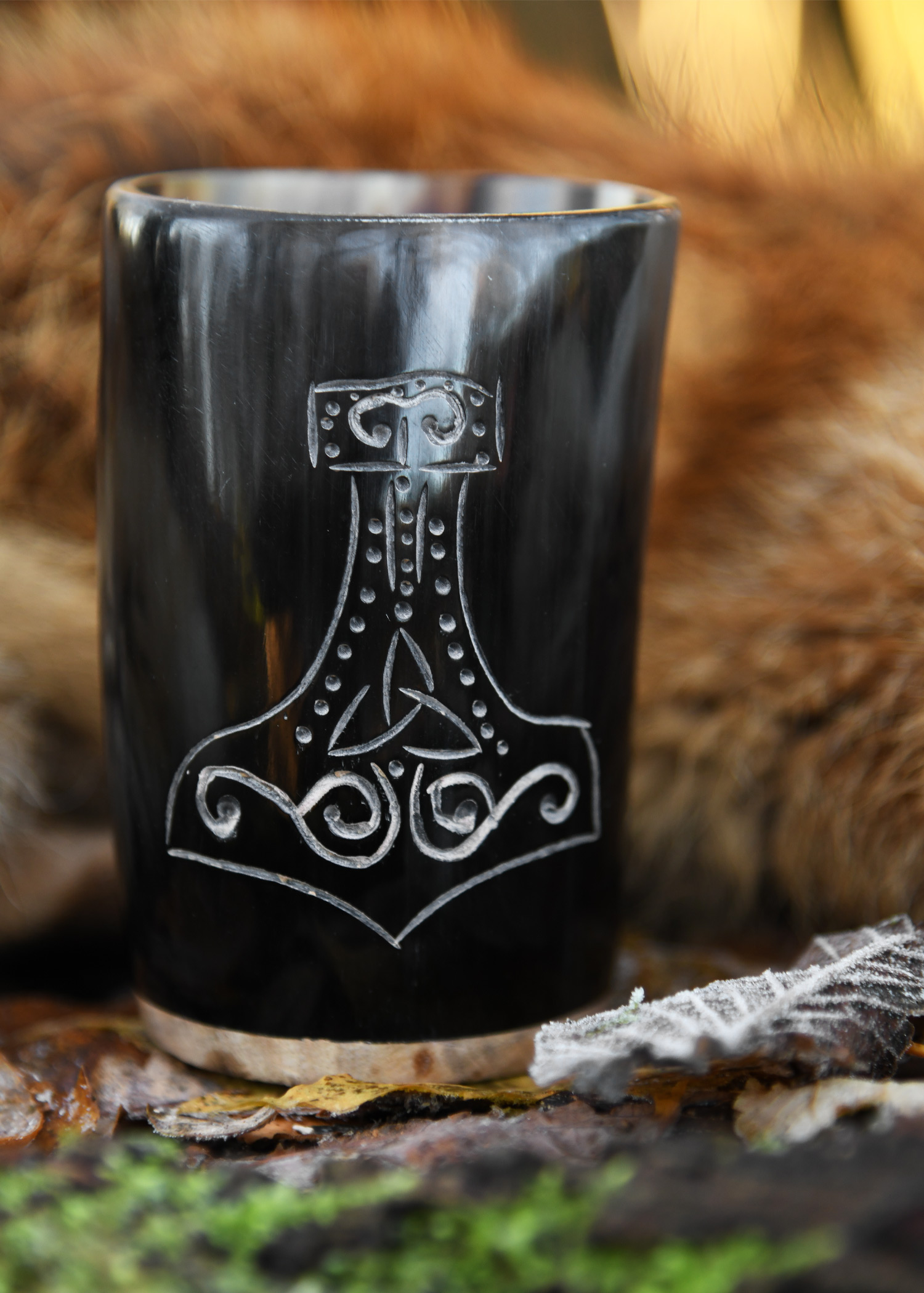 Short Horn Drinking Cup with Wooden Base and Mjoelnir