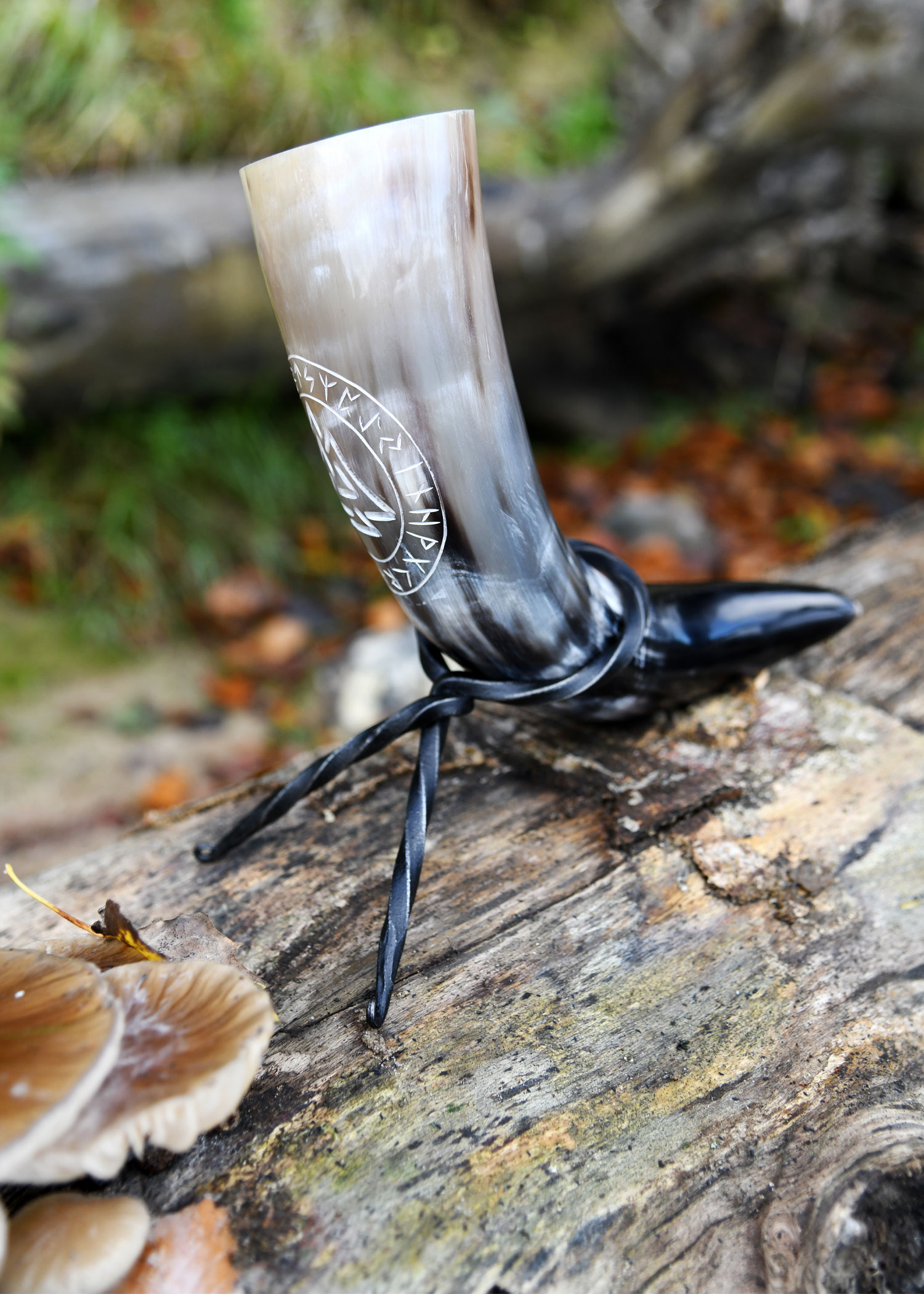 Drinking Horn with Stand - Valknut (Our design! Individual packing in box, 9078)