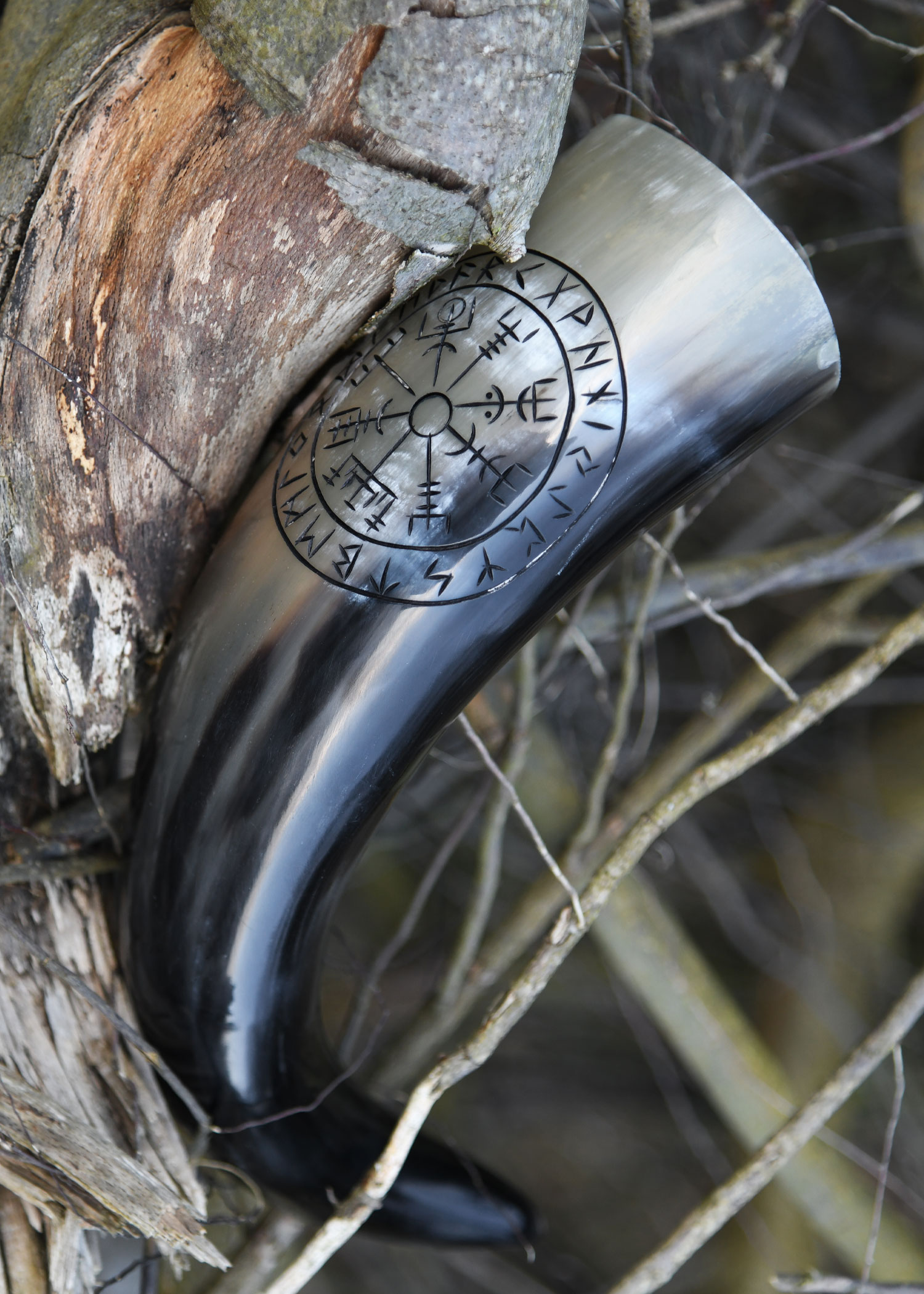 Drinking Horn with Stand - Vegvísir (Our design! Individual packing in box 9080)