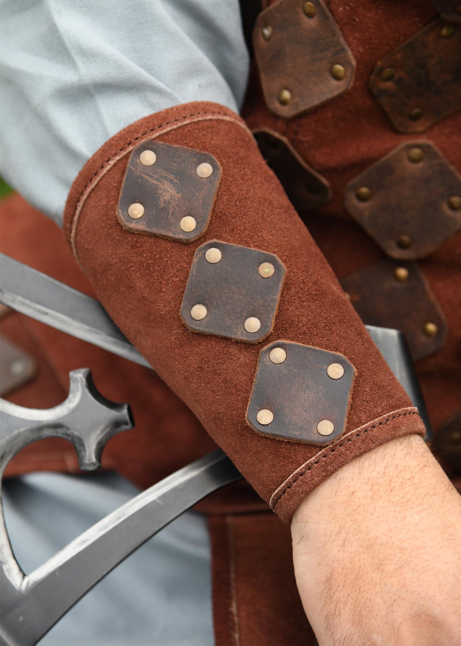 Suede Bracer Vidar, brown