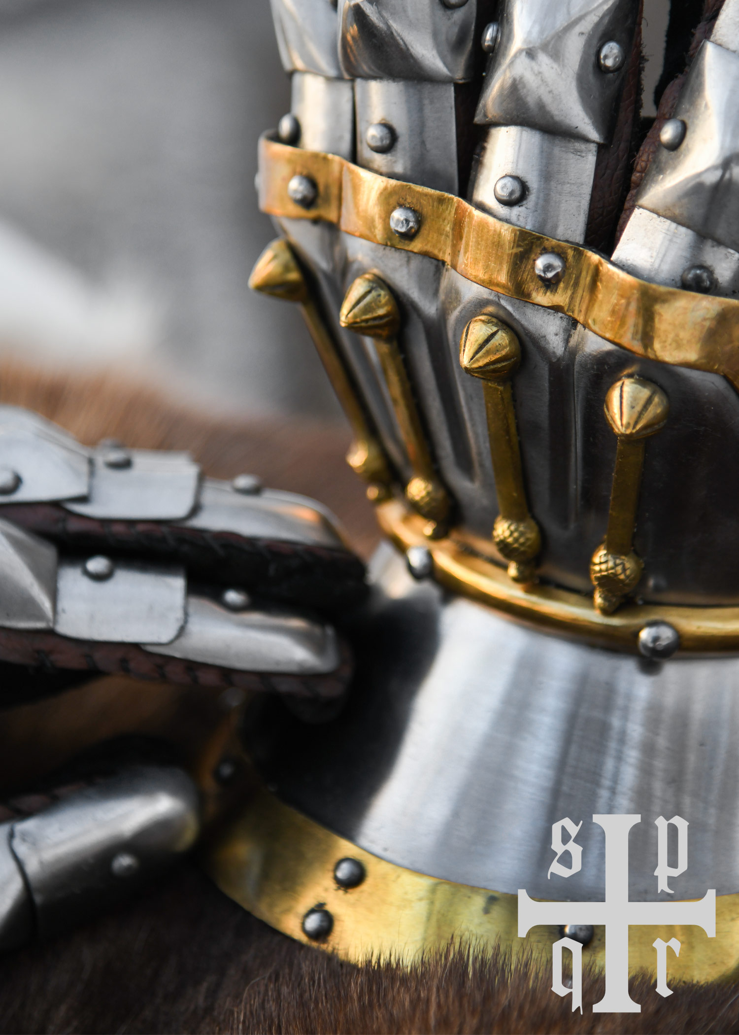 Hourglass Gauntlets, Milan ca. 1370, approx. 1.6 mm Steel