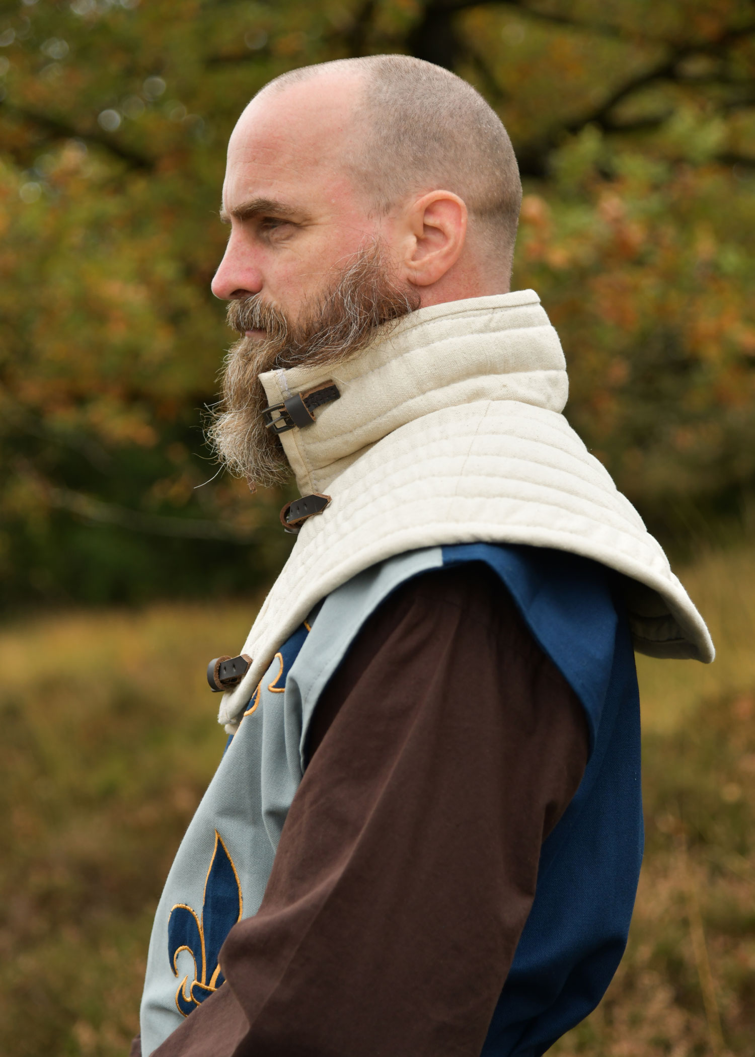Padded collar neck protection, 100% cotton, and 100% wool padding