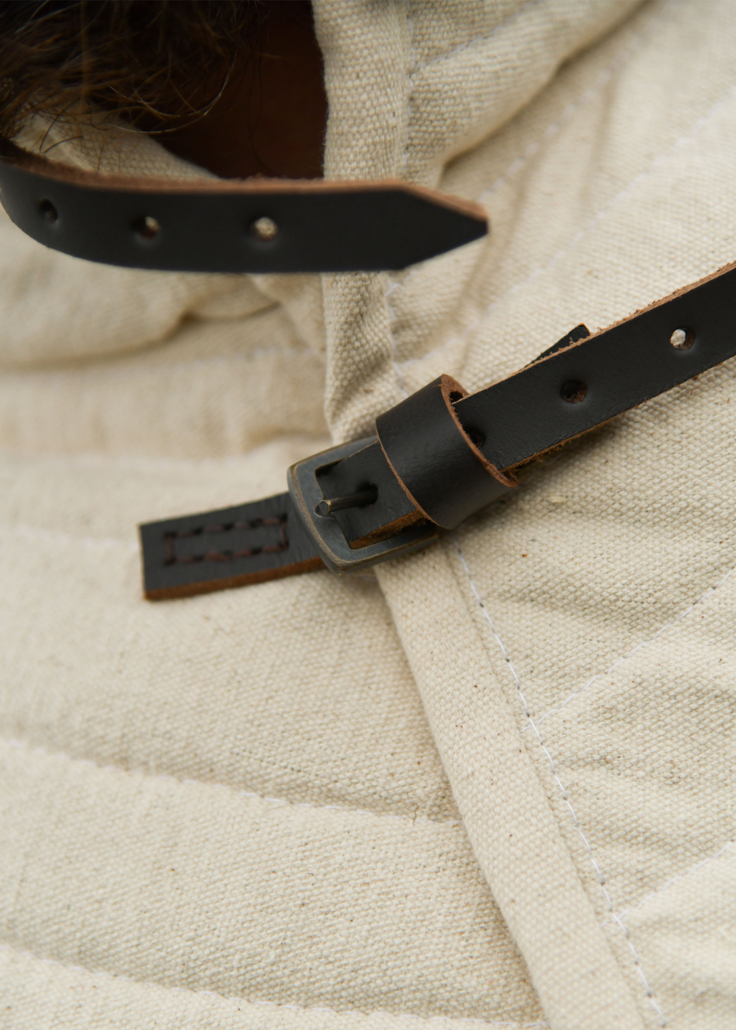 Padded collar neck protection, 100% cotton, and 100% wool padding