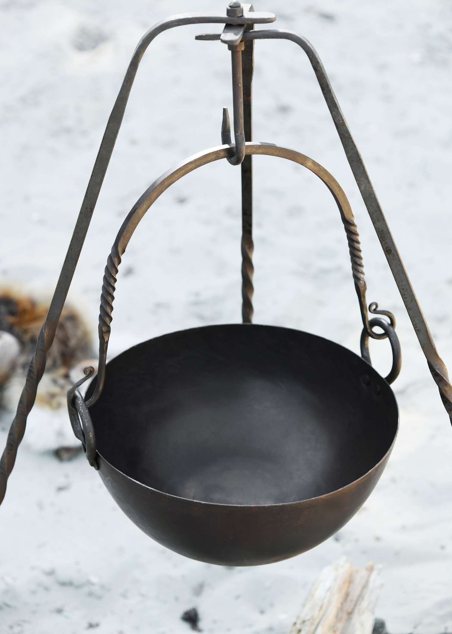 Cauldron, round, approx 7.5 Litres