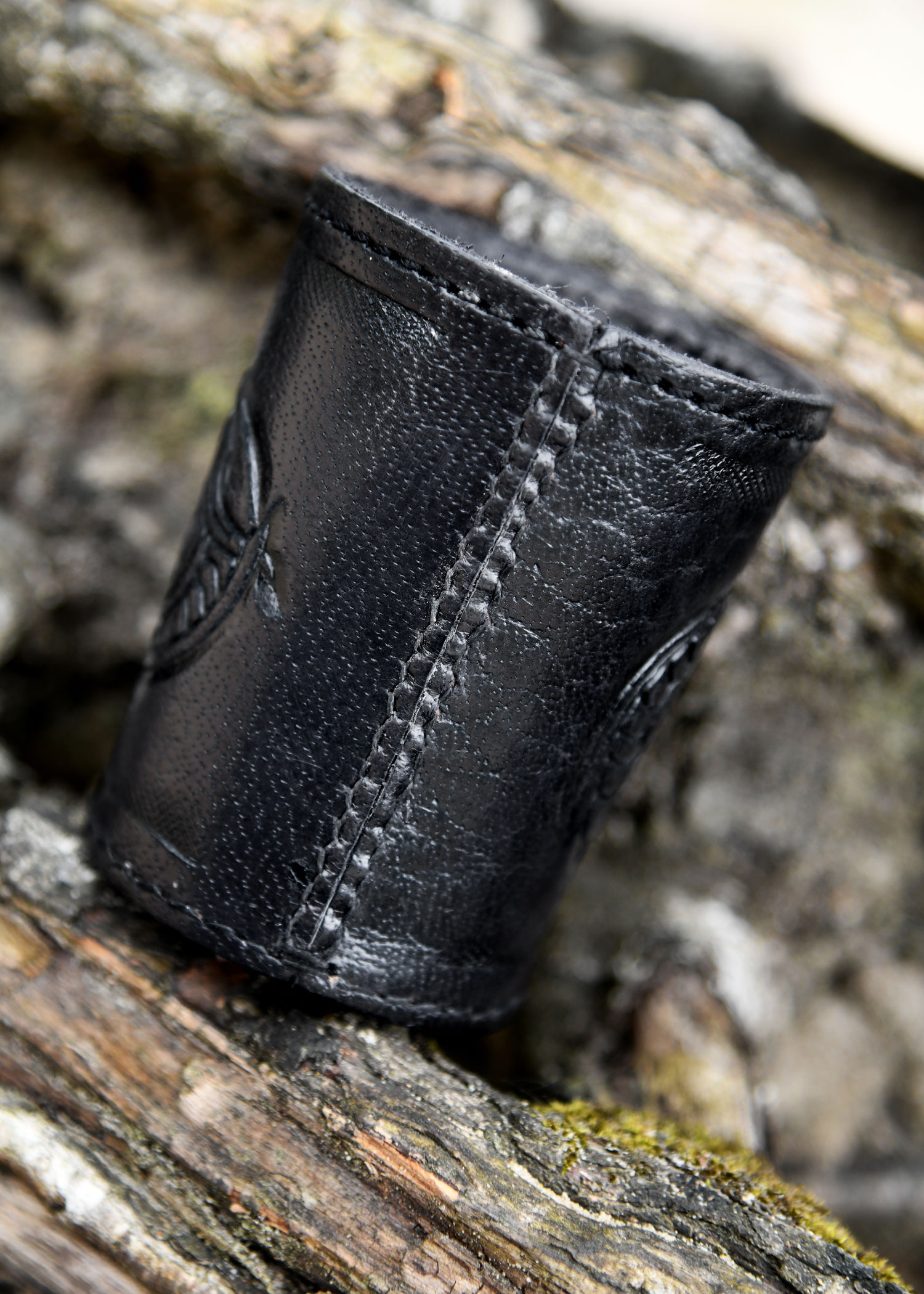 Dice Shaker, Leather with Embossed Dragon Motif, Jelling Style, black